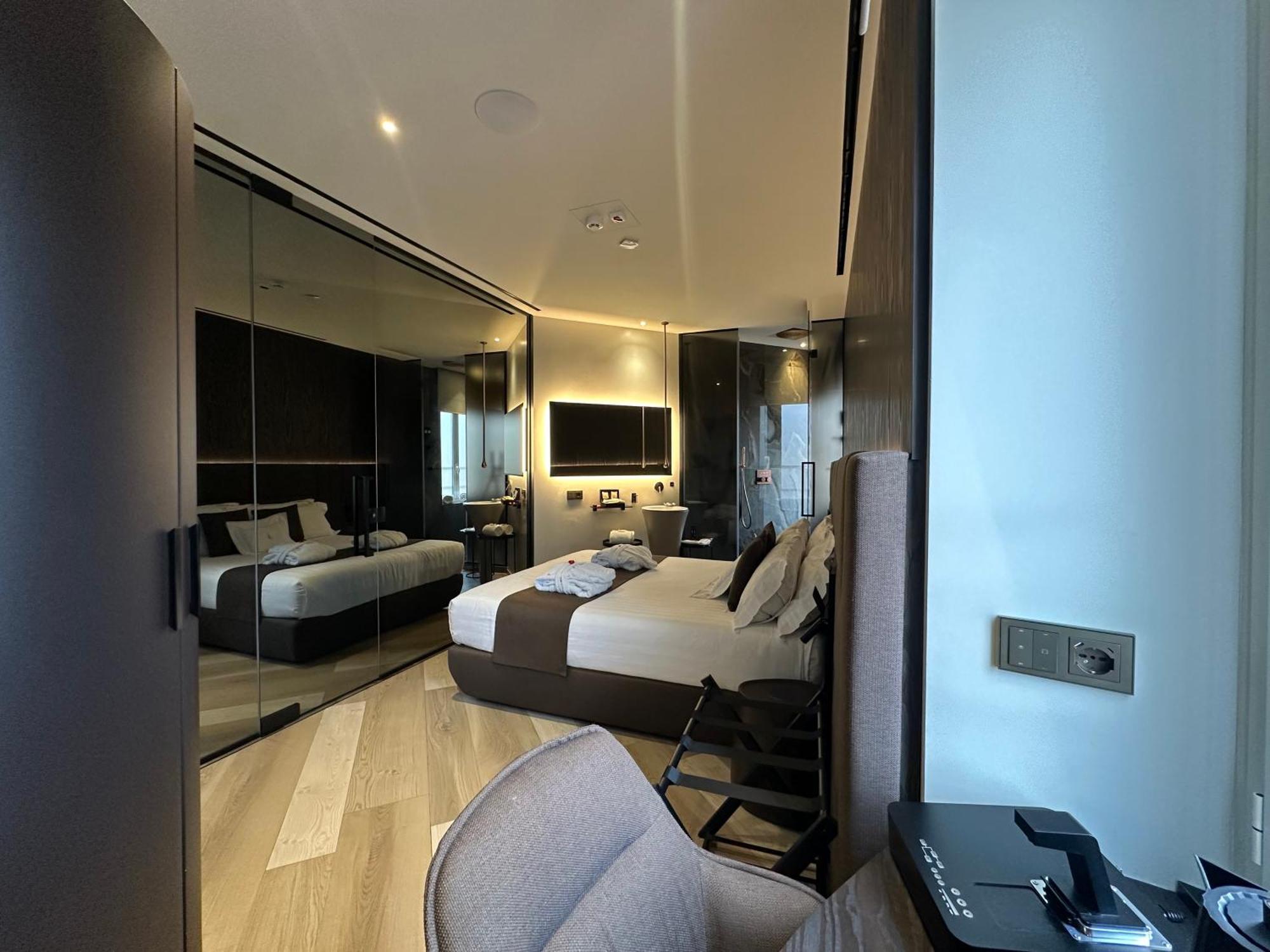 Tritone Luxury Suites Fontana Di Trevi, Rome